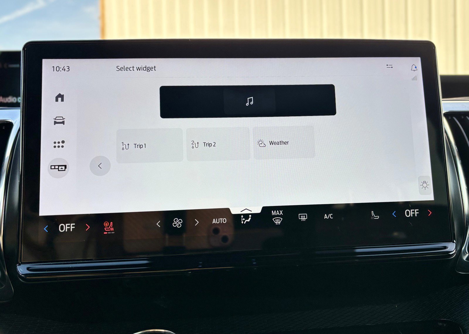 Certified 2025 Ford Expedition Max Platinum w/ Stealth Performance Package image 69