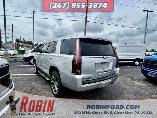 Used 2018 Cadillac Escalade Luxury AWD/4WD image 5