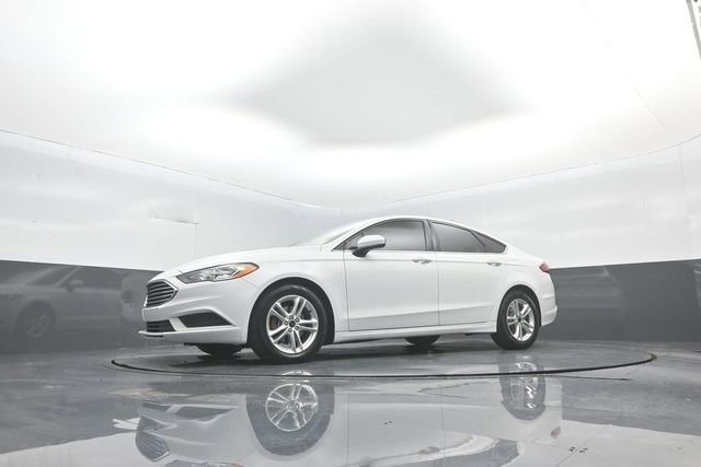 Certified 2018 Ford Fusion SE FWD image 34