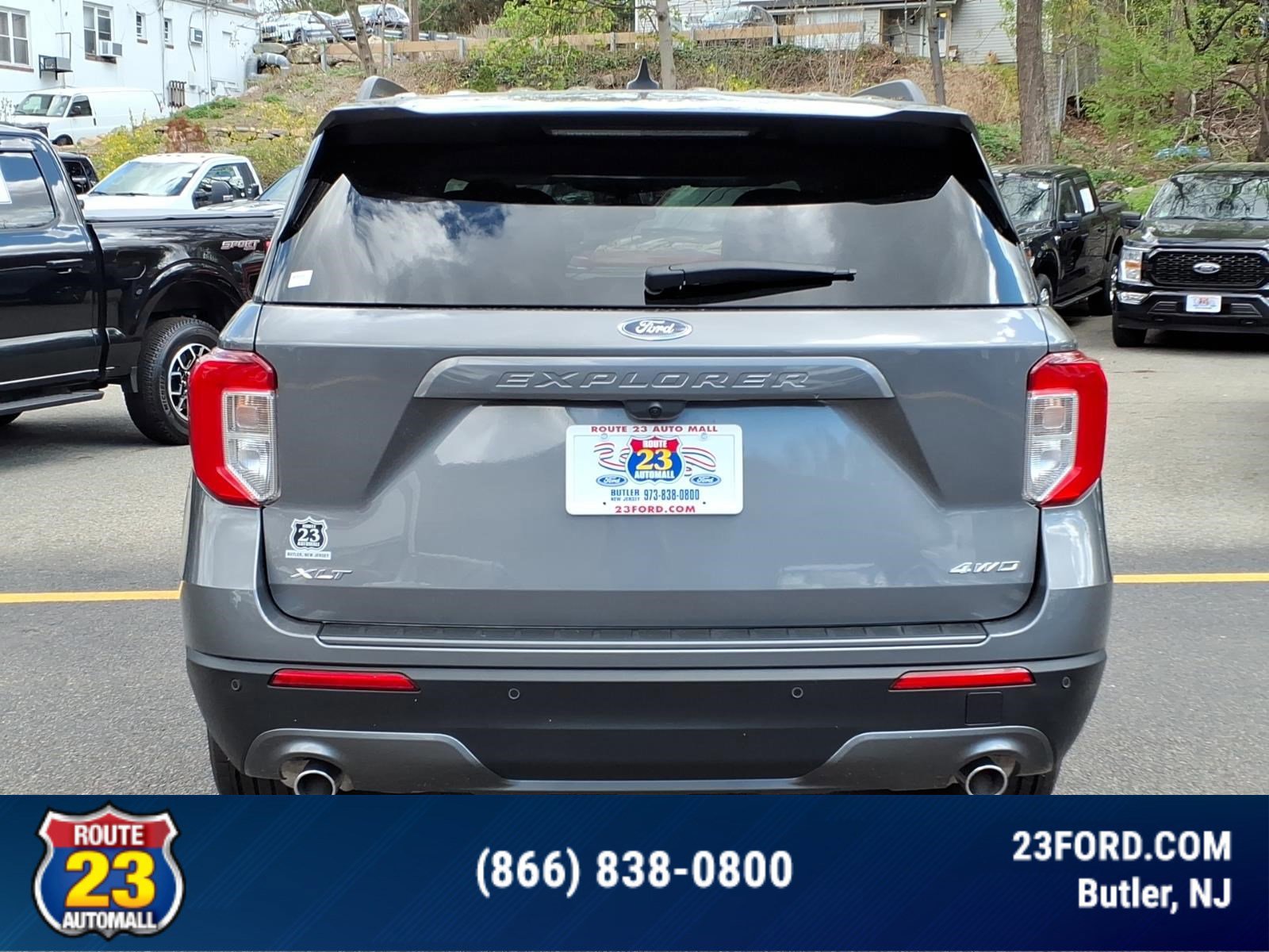 Certified 2024 Ford Explorer XLT w/ Equipment Group 202A AWD/4WD image 4