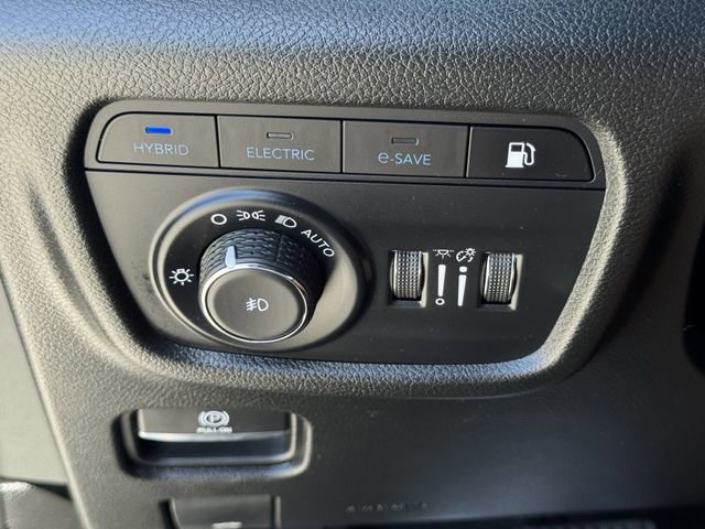 Used 2022 Jeep Grand Cherokee Summit w/ Advanced Protech Group IV image 23