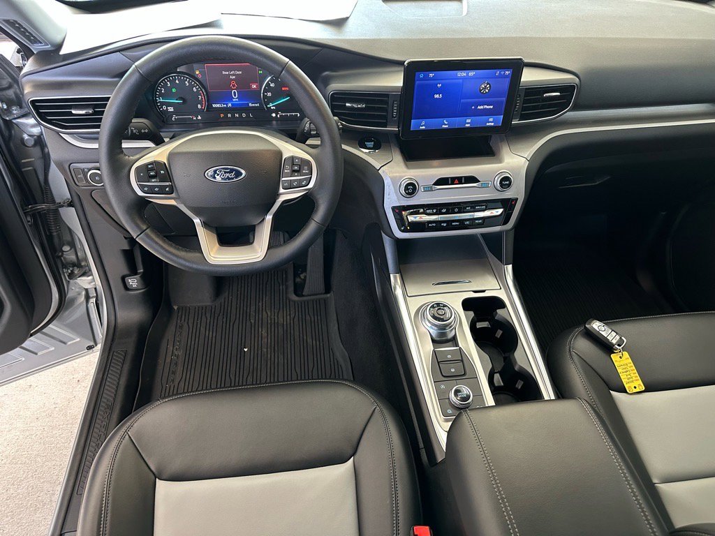 Certified 2024 Ford Explorer XLT w/ Equipment Group 202A image 29