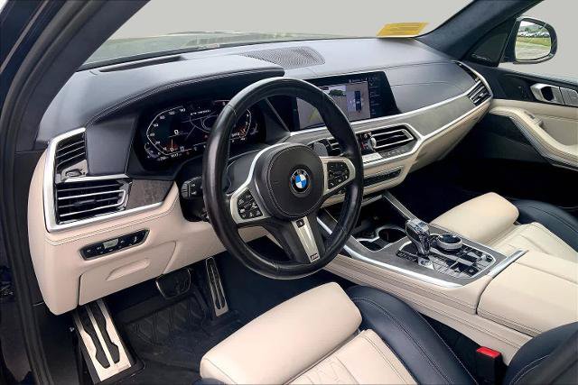 Used 2021 BMW X7 M50i w/ Dynamic Handling Package AWD/4WD image 18
