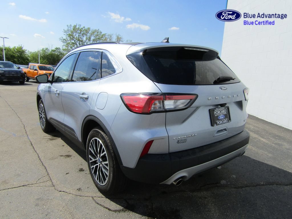 Certified 2022 Ford Escape Titanium FWD image 5