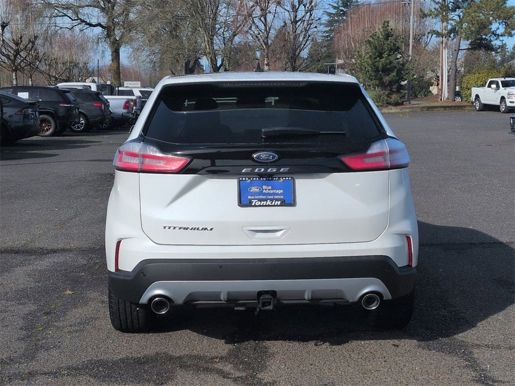 Certified 2023 Ford Edge Titanium w/ Class II Trailer Tow Package image 4