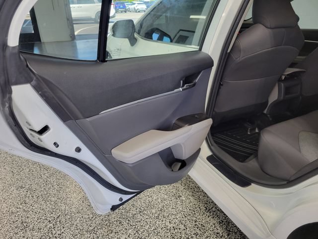 Used 2022 Toyota Camry LE FWD image 21