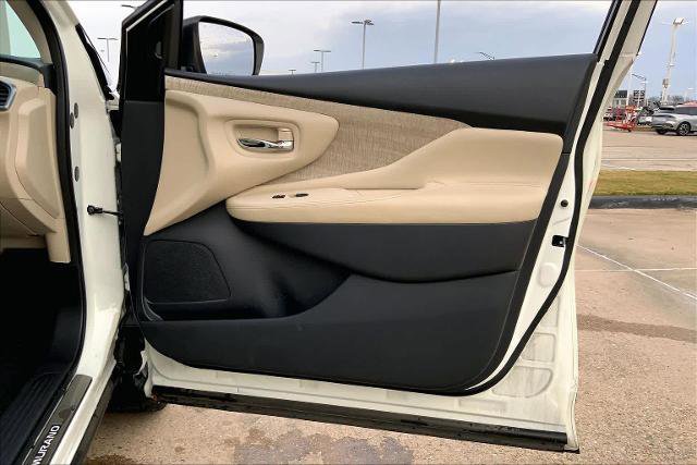 Used 2020 Nissan Murano SL w/ Moonroof Package image 22