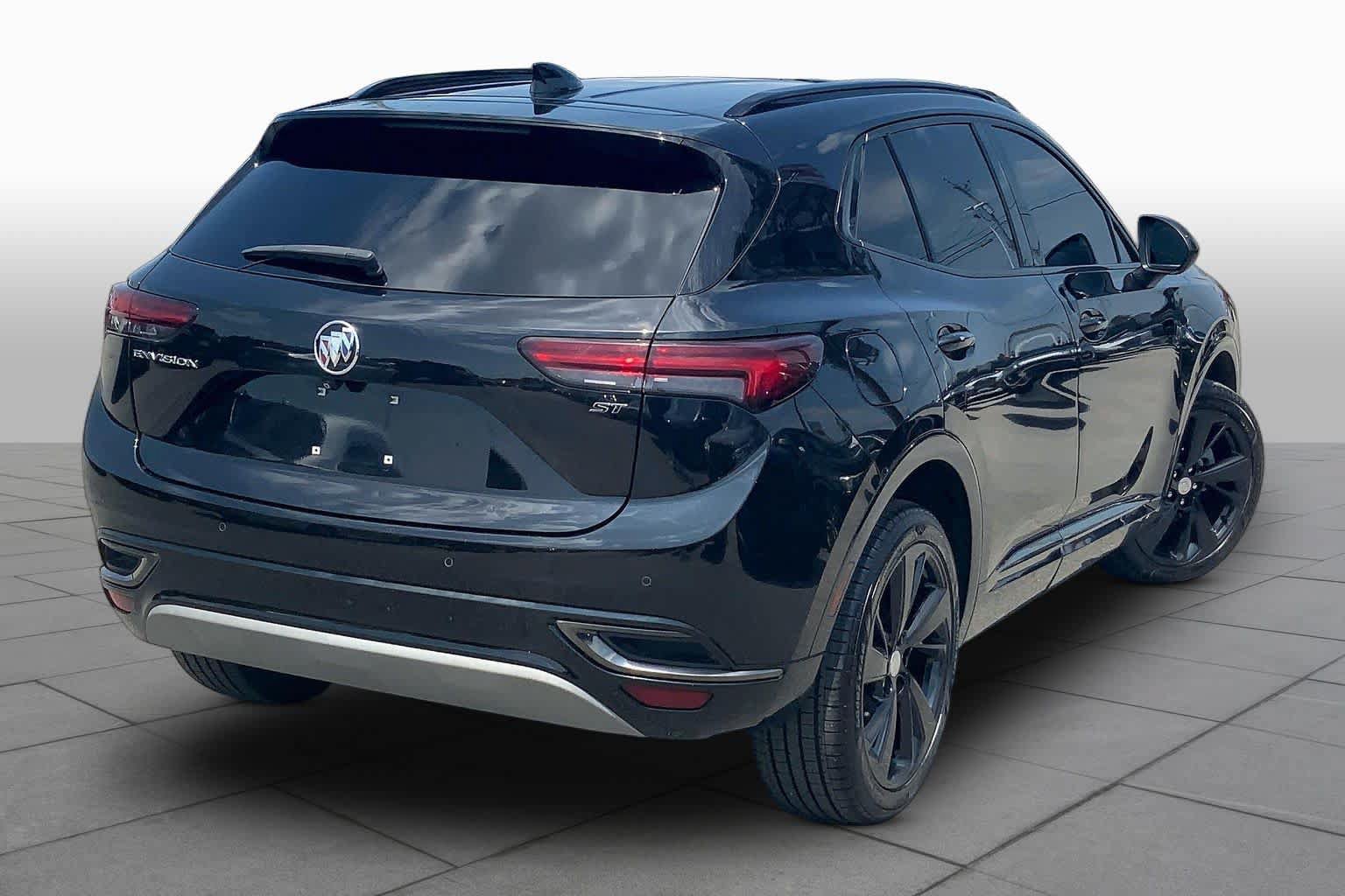 Used 2021 Buick Envision Essence w/ Sport Touring Package FWD image 13