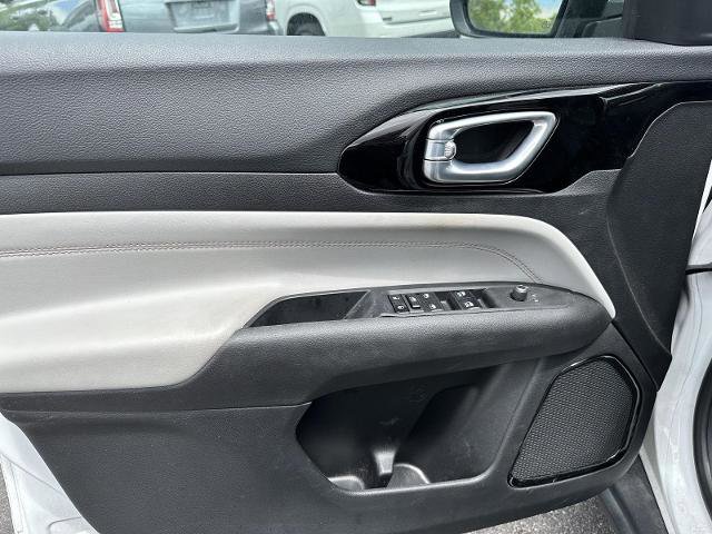 Used 2023 Jeep Compass Limited AWD/4WD image 12