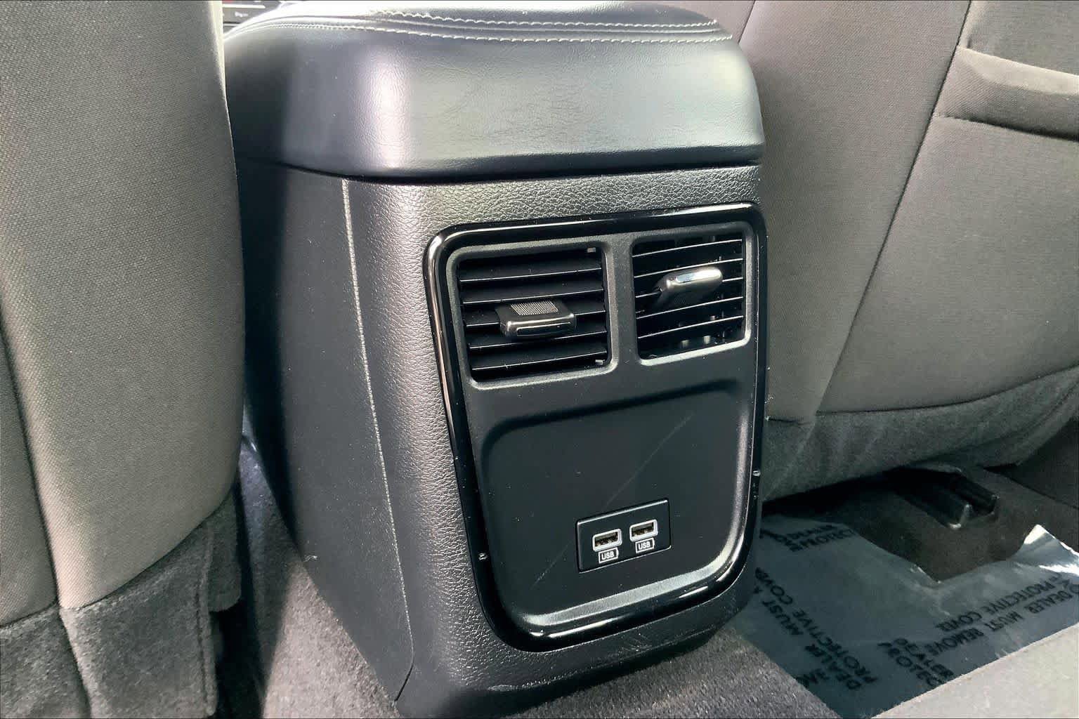 Used 2023 Dodge Charger SXT w/ Blacktop Package AWD/4WD image 36