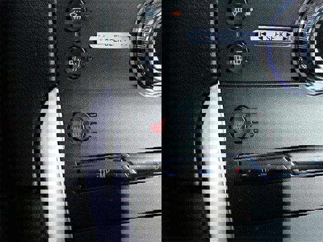 Certified 2018 Ford Edge Titanium w/ Cold Weather Package image 20