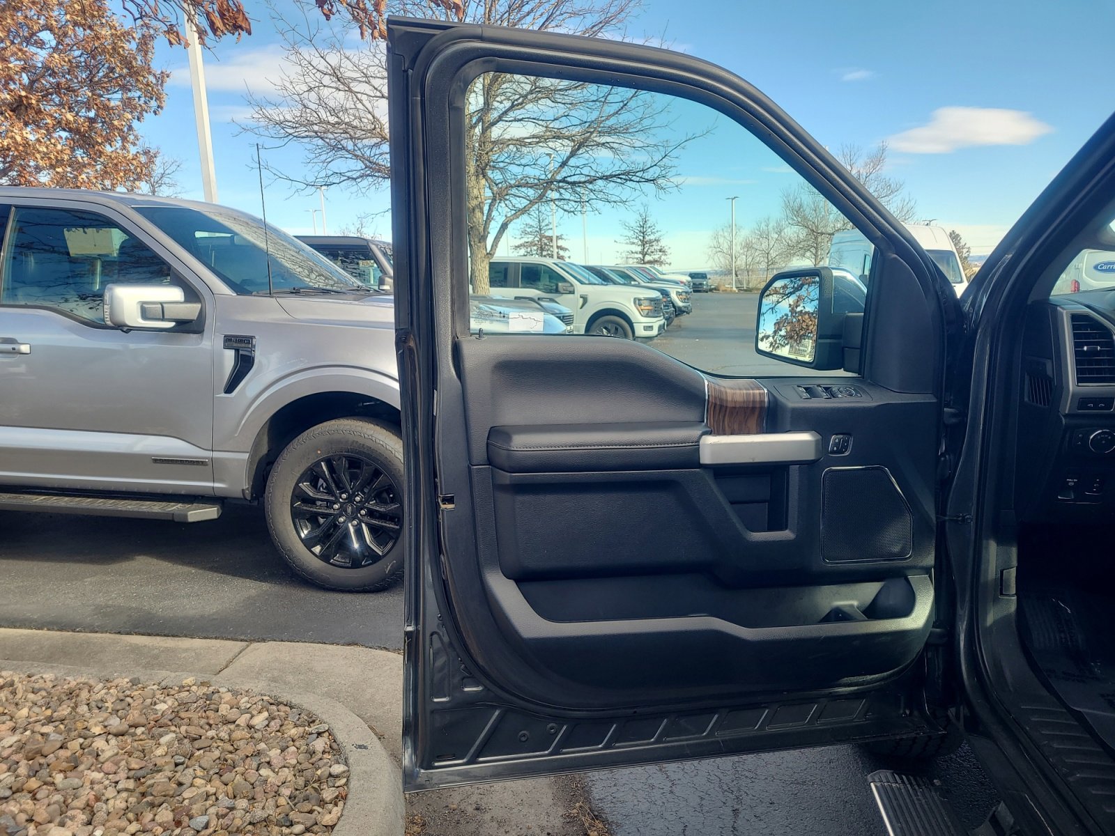 Certified 2020 Ford F150 Lariat w/ Equipment Group 502A Luxury image 13