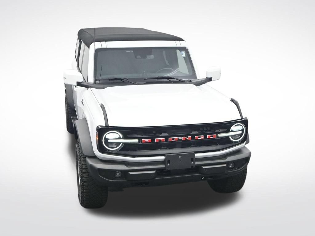 Certified 2024 Ford Bronco Outer Banks w/ Sasquatch Package AWD/4WD image 25