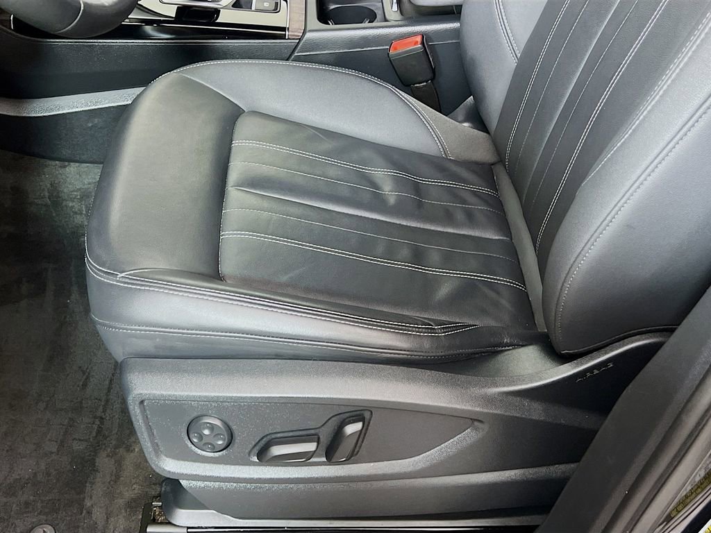 Used 2021 Audi Q5 2.0T Premium w/ Convenience Package AWD/4WD image 25