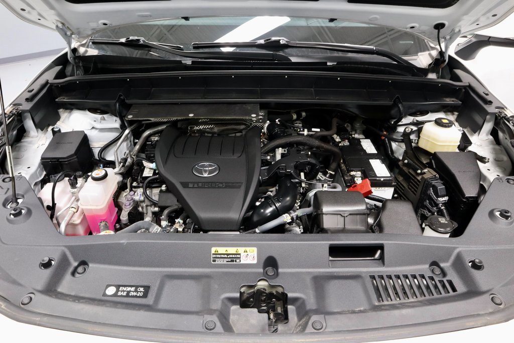 Used 2023 Toyota Highlander LE image 16