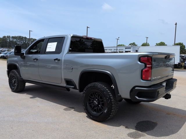Used 2025 Chevrolet Silverado 2500 ZR2 w/ Technology Package AWD/4WD image 7