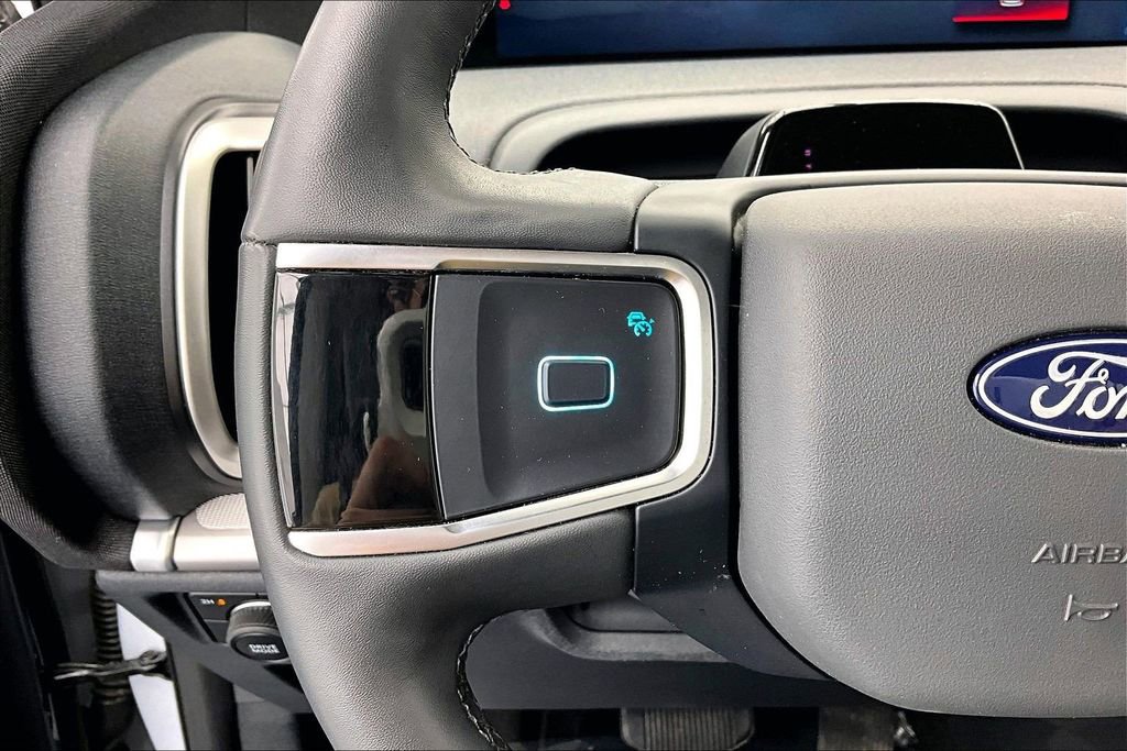 Certified 2025 Ford Expedition Max Active AWD/4WD image 18