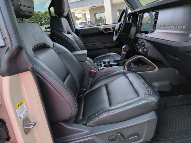 Certified 2025 Ford Bronco Badlands w/ Matte Film Protection Package AWD/4WD image 34