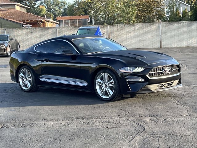 Certified 2021 Ford Mustang Premium w/ Pony Package RWD image 7