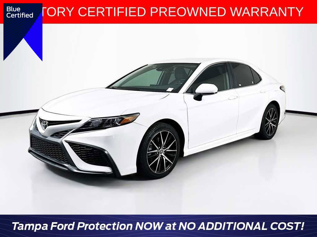 Used 2021 Toyota Camry SE image 1