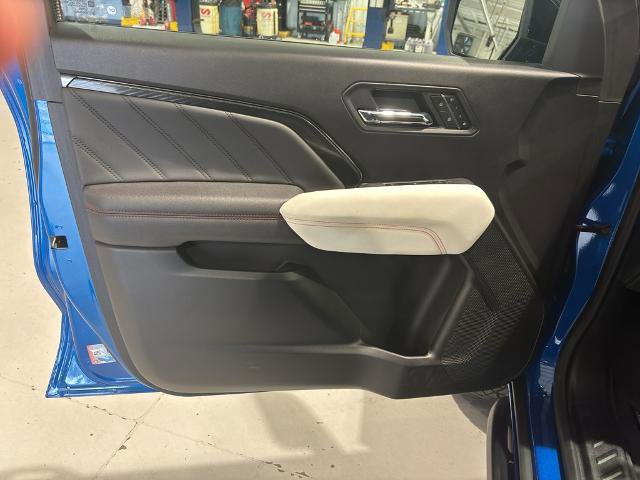 Used 2023 GMC Canyon AT4X image 12