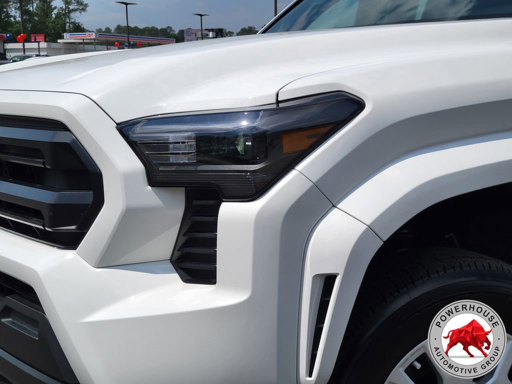 Used 2024 Toyota Tacoma SR image 11