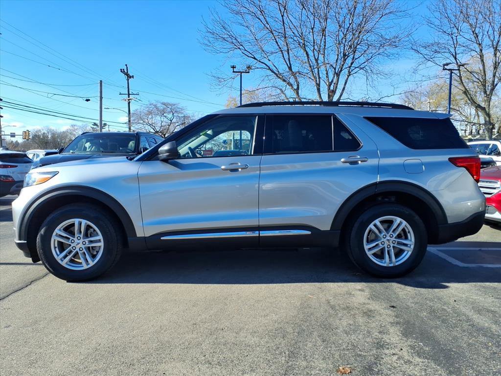 Certified 2023 Ford Explorer XLT w/ Equipment Group 202A image 2