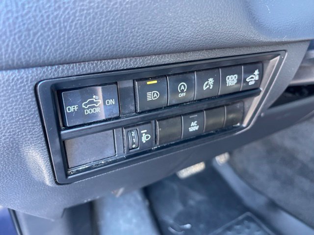 Used 2023 Toyota Tundra Limited w/ Power Package AWD/4WD image 15