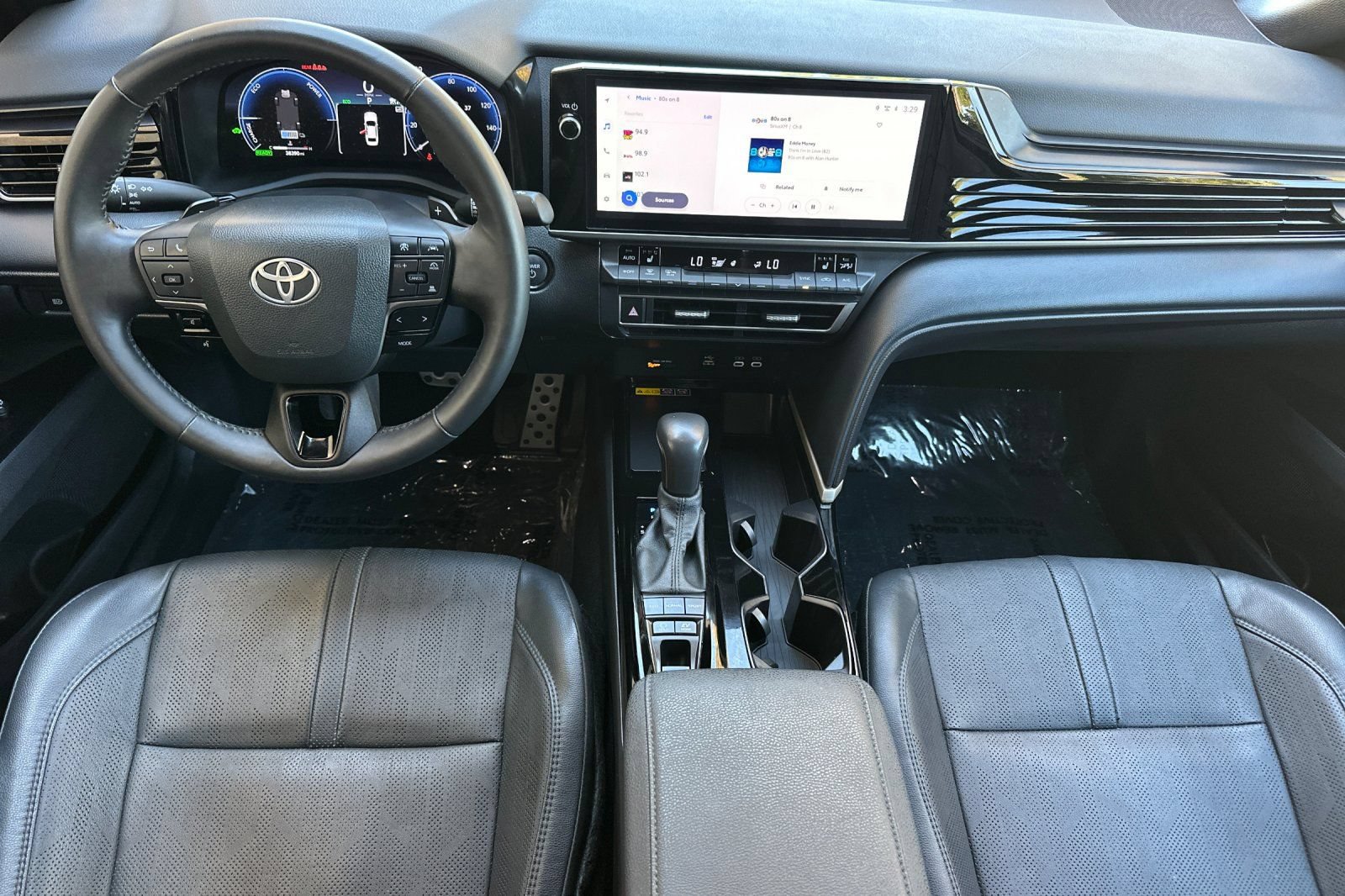 Used 2025 Toyota Camry XSE FWD image 15