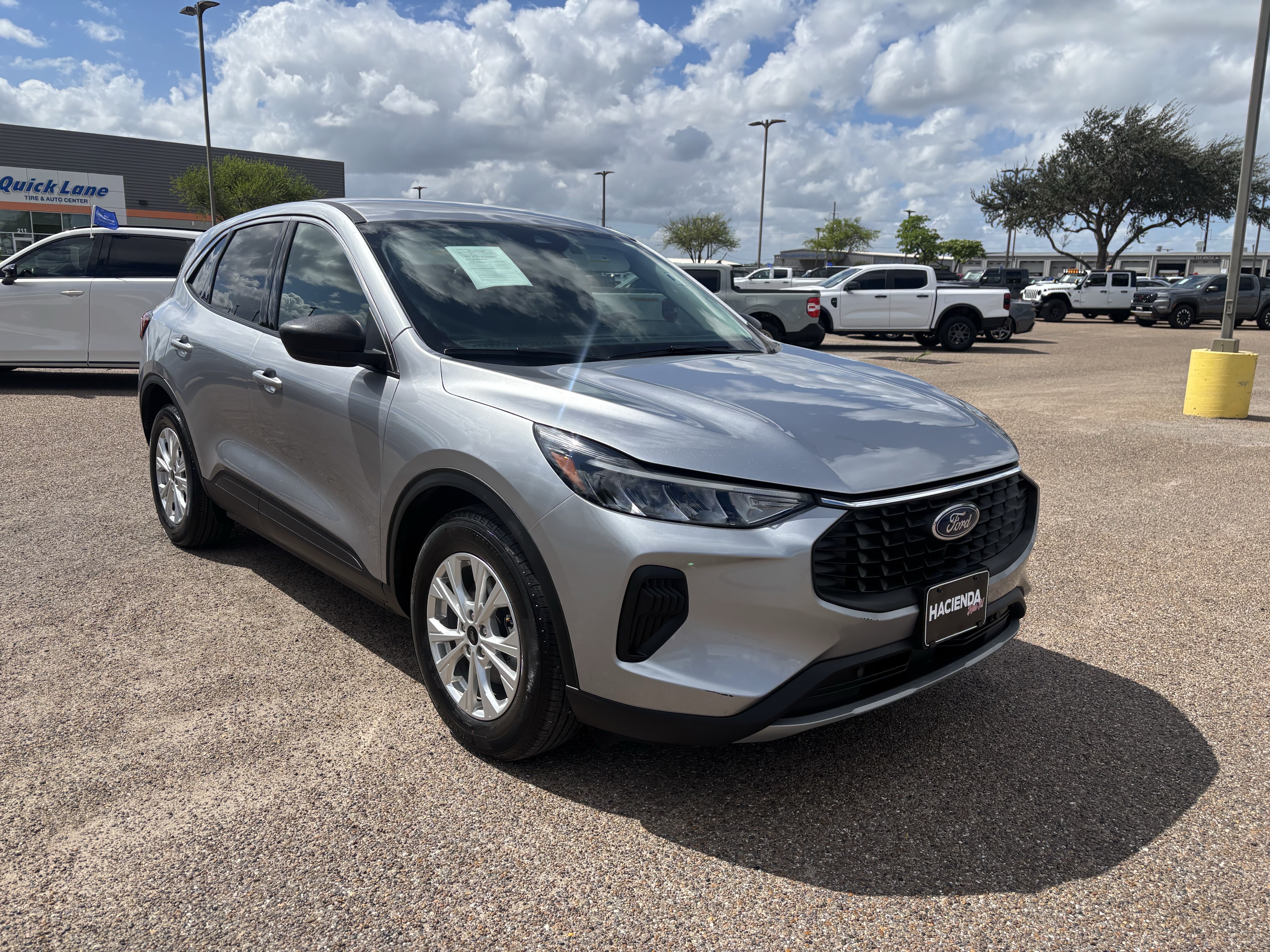 Certified 2023 Ford Escape Active FWD image 5
