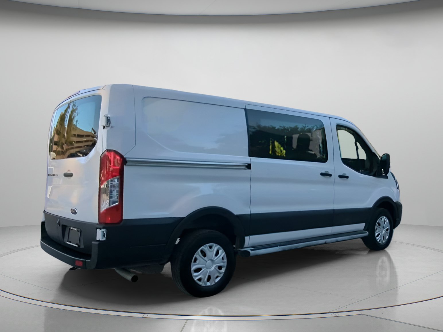 Certified 2025 Ford Transit 250 Low Roof w/ Exterior Upgrade Package RWD image 28