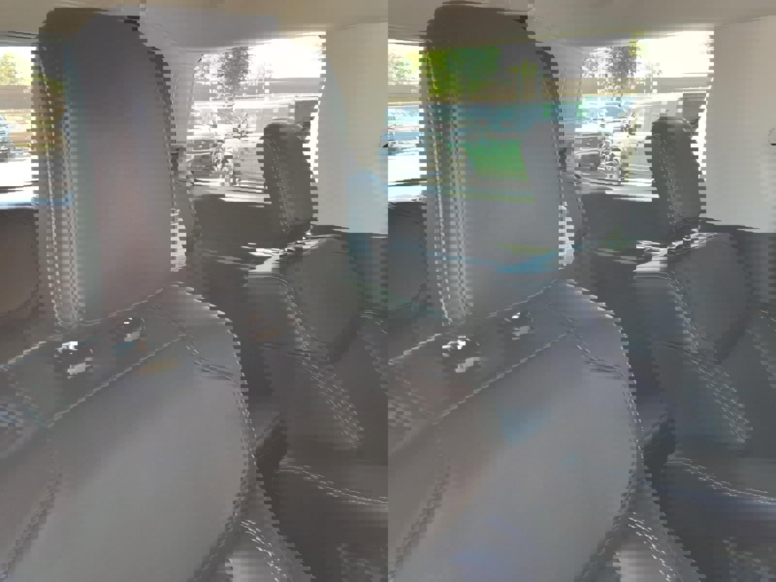 Certified 2025 Ford Expedition Platinum image 15