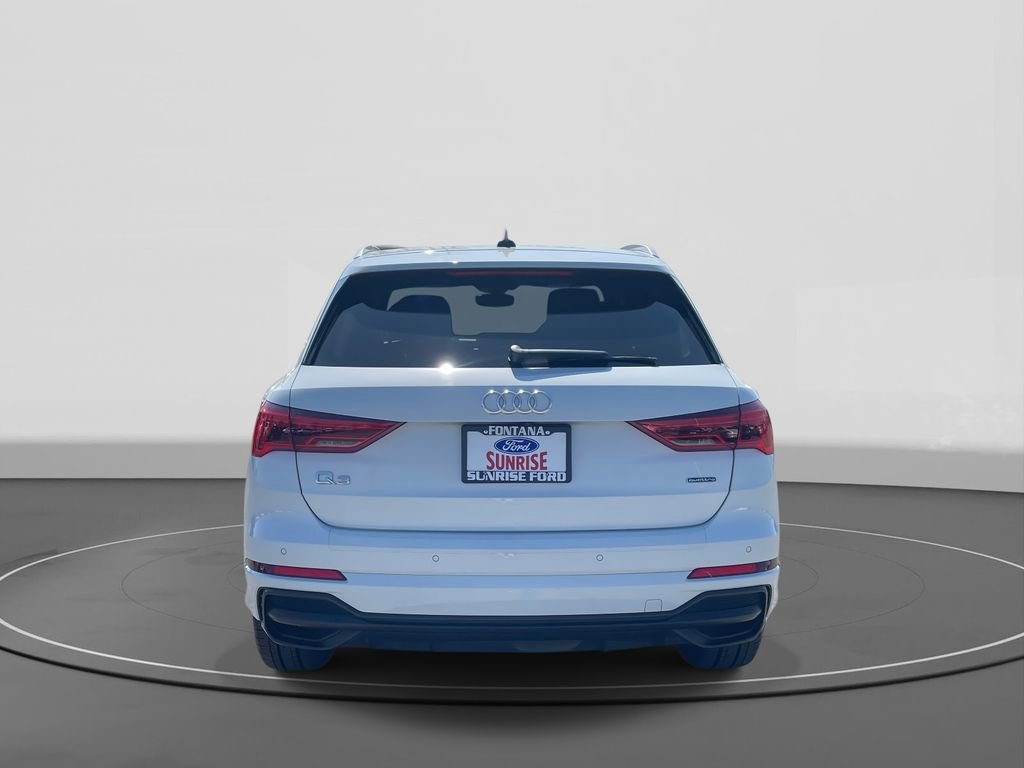 Used 2020 Audi Q3 2.0T Premium image 3