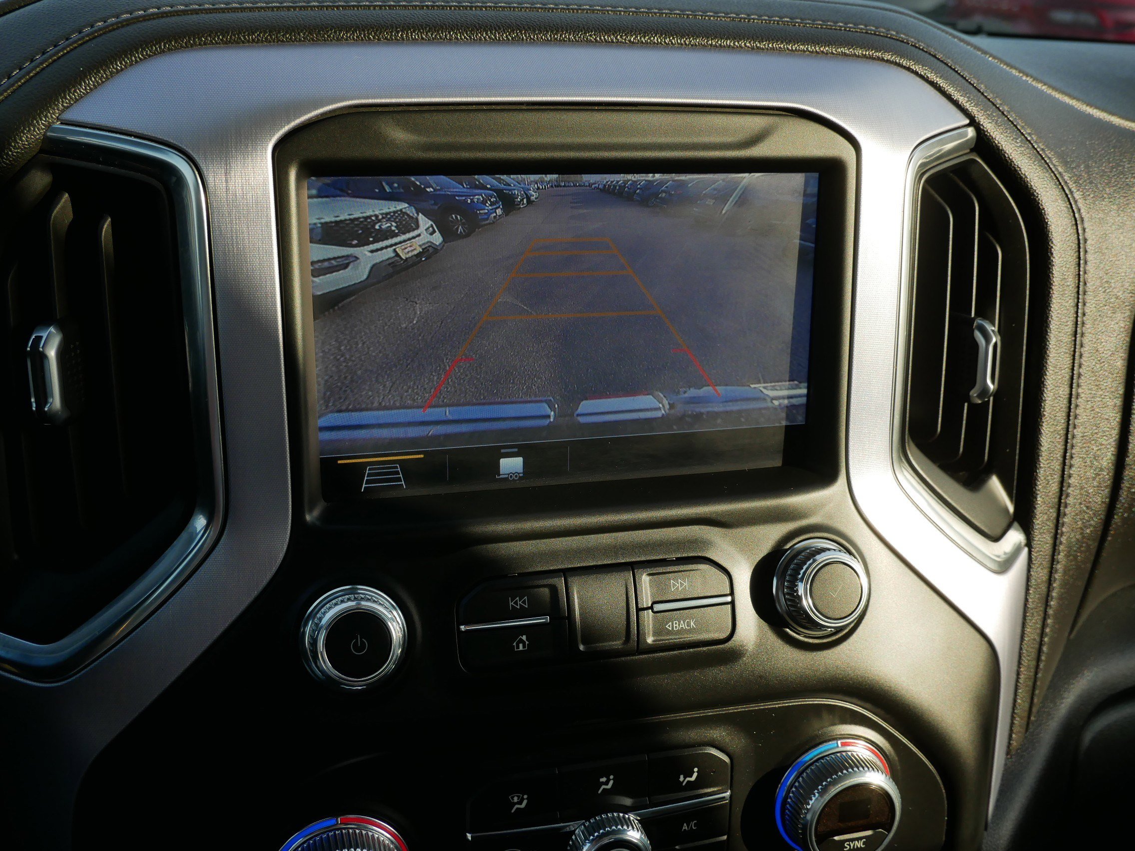 Used 2019 GMC Sierra 1500 SLE w/ SLE Value Package AWD/4WD image 32