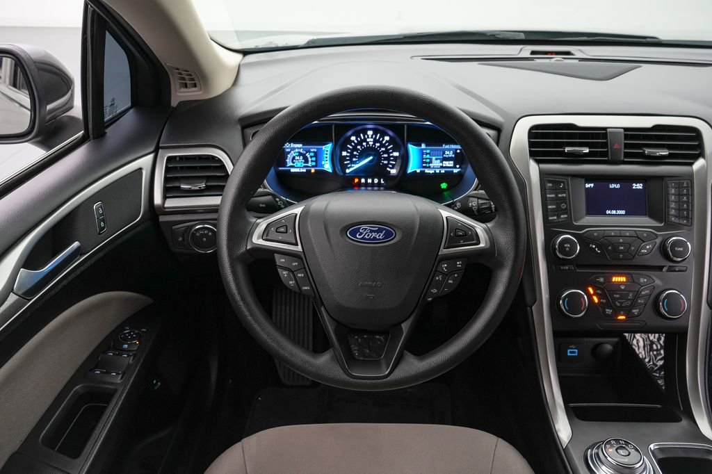 Certified 2018 Ford Fusion S FWD image 13