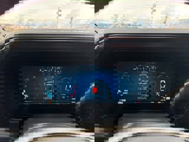 Certified 2025 Ford F350 Platinum w/ Platinum Plus Package image 22