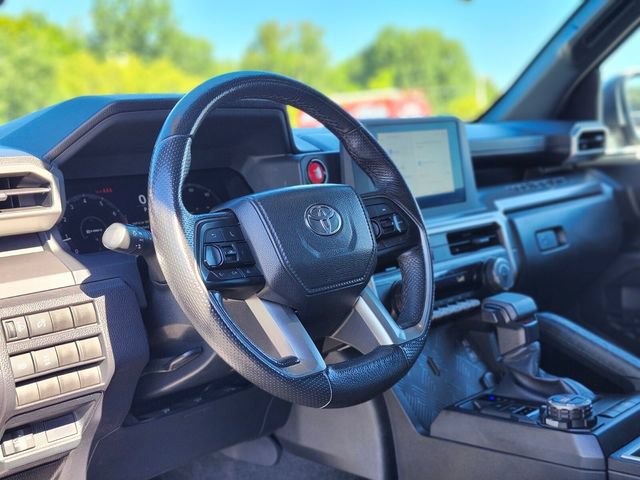 Used 2024 Toyota Tacoma TRD Off-Road AWD/4WD image 19
