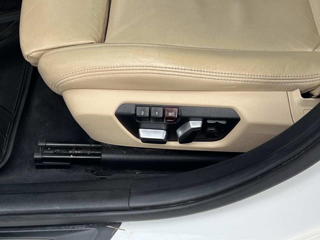 Used 2017 BMW 330i xDrive Sedan image 19