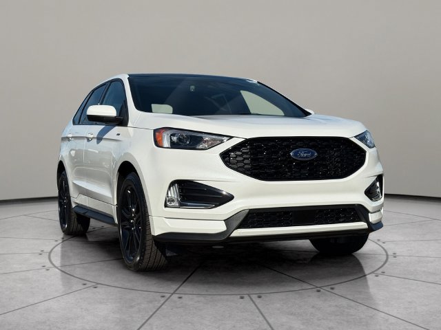 Certified 2024 Ford Edge ST-Line AWD/4WD image 13