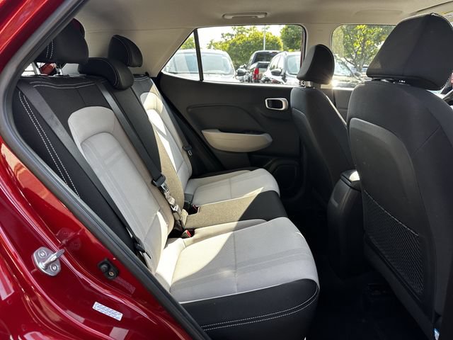 Used 2023 Hyundai Venue SEL FWD image 36
