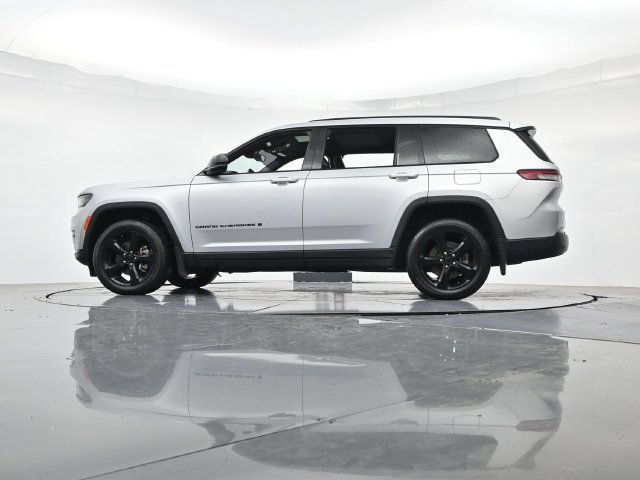Used 2023 Jeep Grand Cherokee L Altitude AWD/4WD image 40