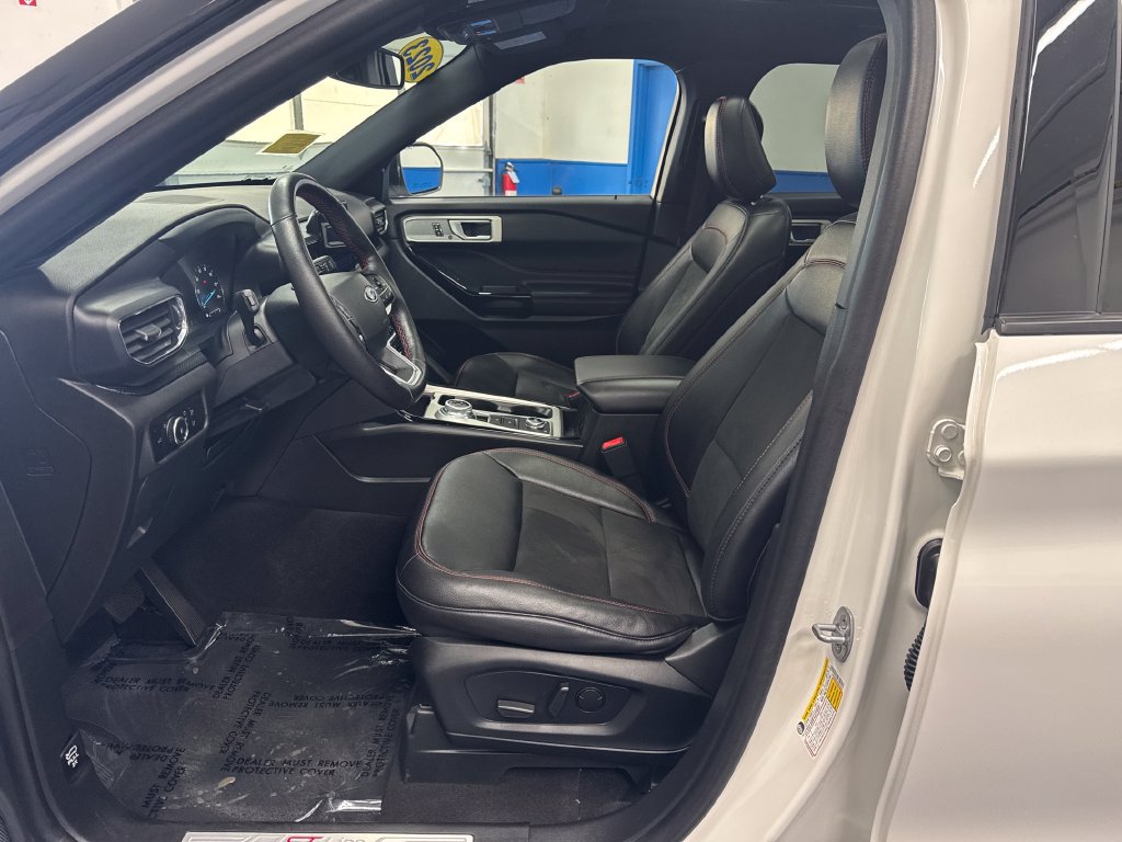 Certified 2023 Ford Explorer ST-Line w/ Class IV Trailer Tow Package AWD/4WD image 12