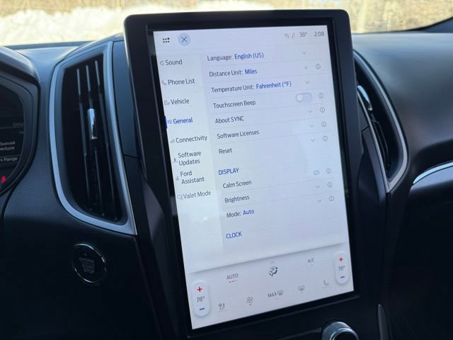 Certified 2022 Ford Edge ST-Line image 27