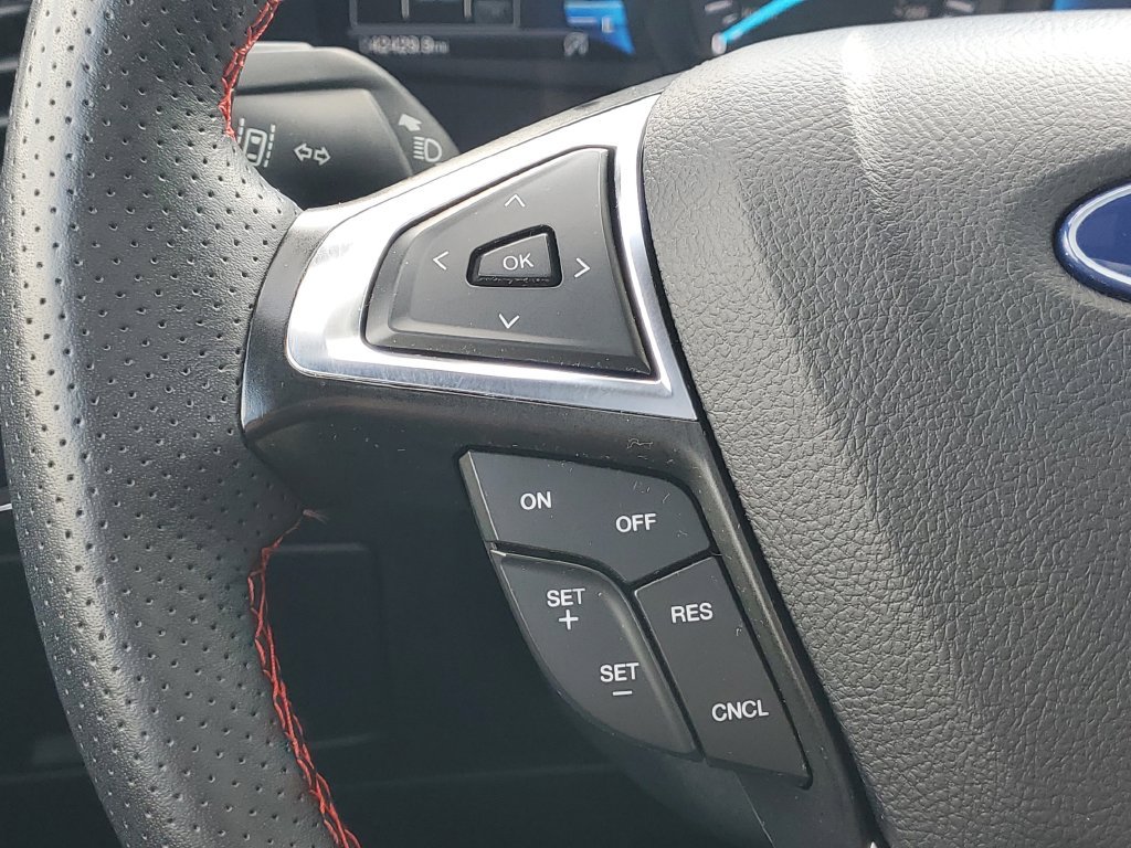 Certified 2024 Ford Edge ST-Line AWD/4WD image 24