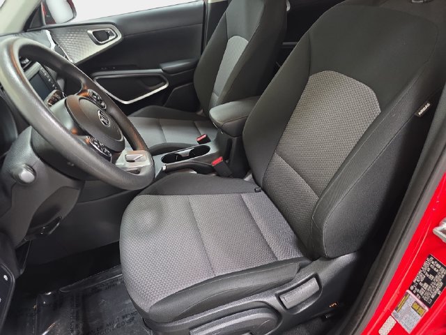 Used 2021 Kia Soul LX FWD image 13