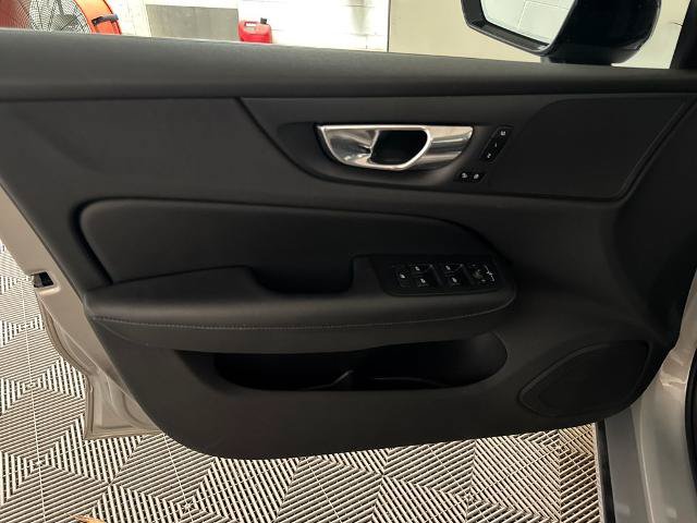 Used 2025 Volvo S60 B5 Core AWD/4WD image 15