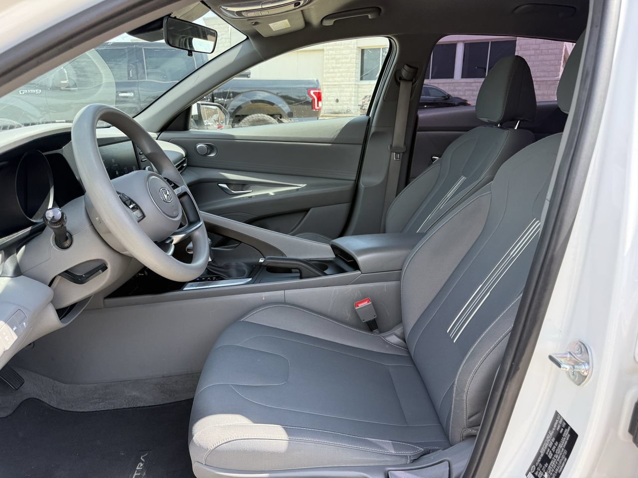 Used 2023 Hyundai Elantra SEL FWD image 23