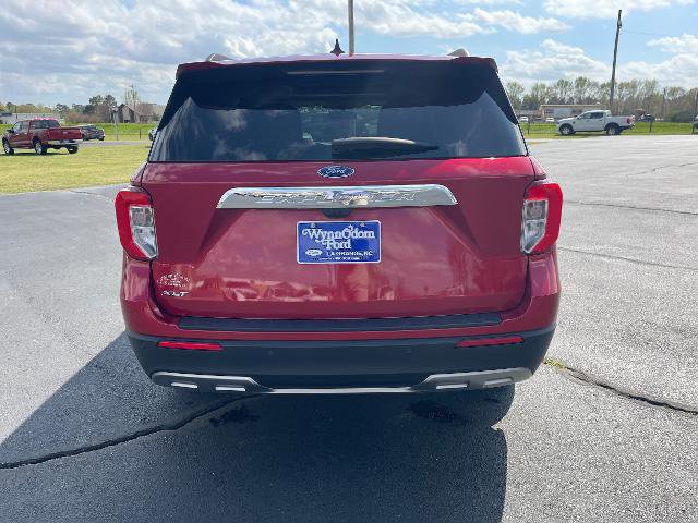 Certified 2023 Ford Explorer XLT w/ Equipment Group 202A image 3
