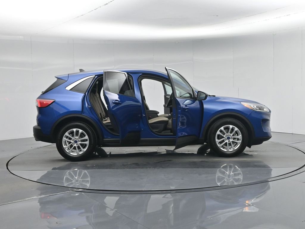 Certified 2022 Ford Escape SE w/ Convenience Package FWD image 5