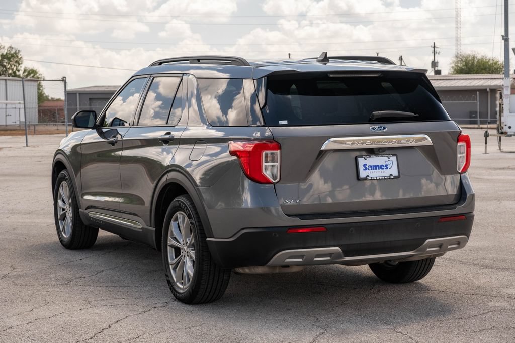 Certified 2023 Ford Explorer XLT w/ Equipment Group 202A RWD image 6